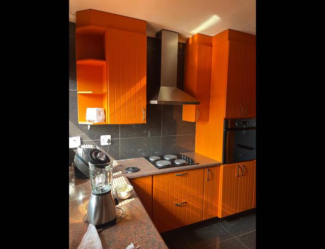 4 BEDROOM HOUSE FOR SALE IN SIGNAL HILL
